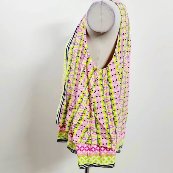 ❌SOLD❌Crown & Ivy•Colorful Top - Picture 2 of 5